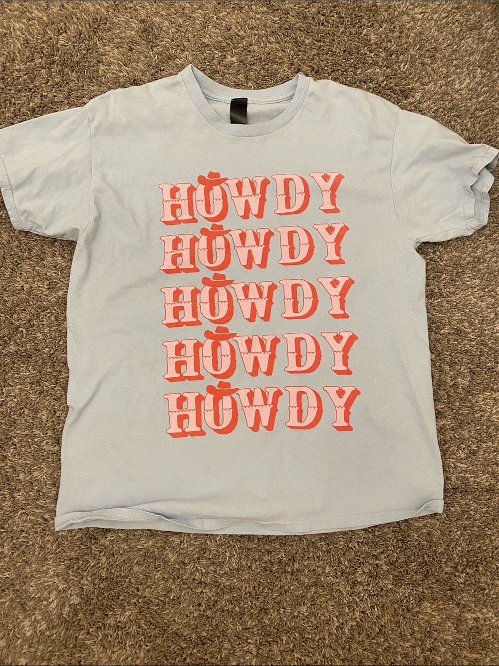 'Howdy' Graphic Tee - Light Blue with Coral Print